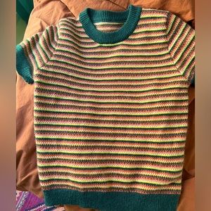 Vintage inspired short sleeved sweater size S